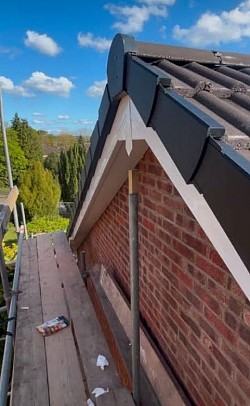Dry verge/Facia & Soffit installation
